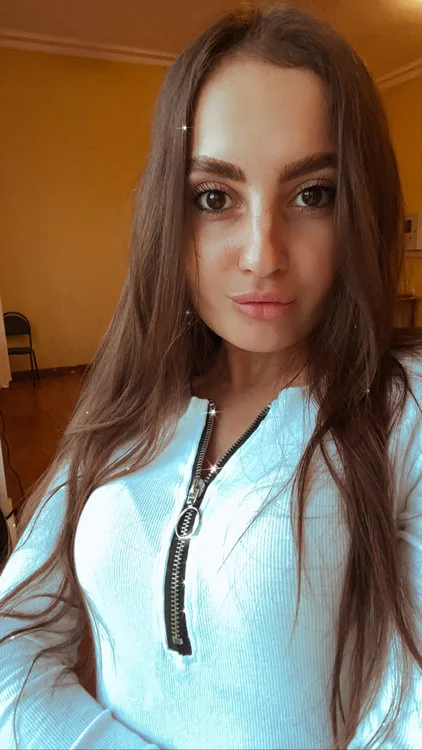 Полина