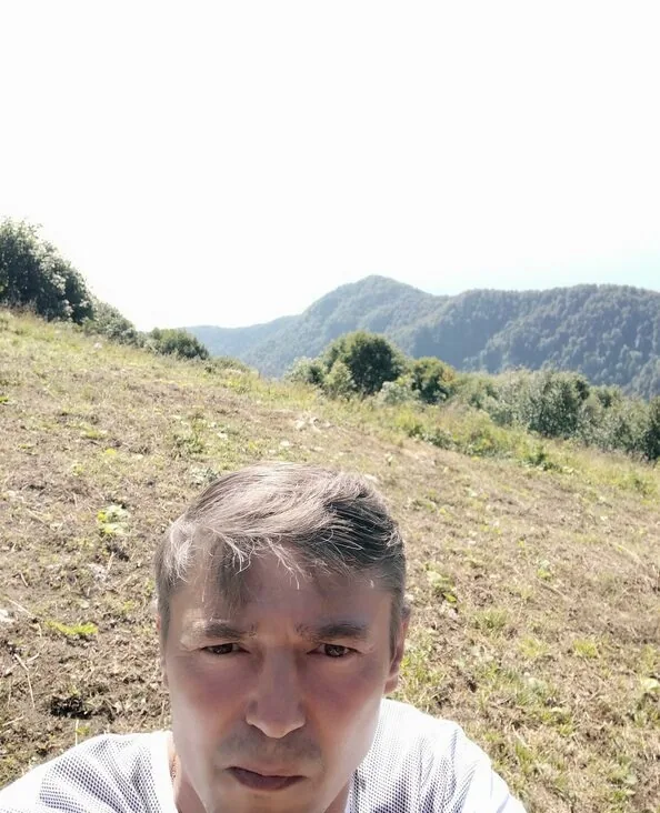 Толик