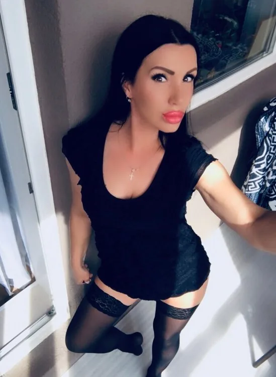 Полина