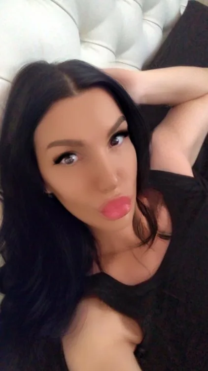 Полина