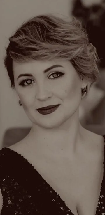 Полина
